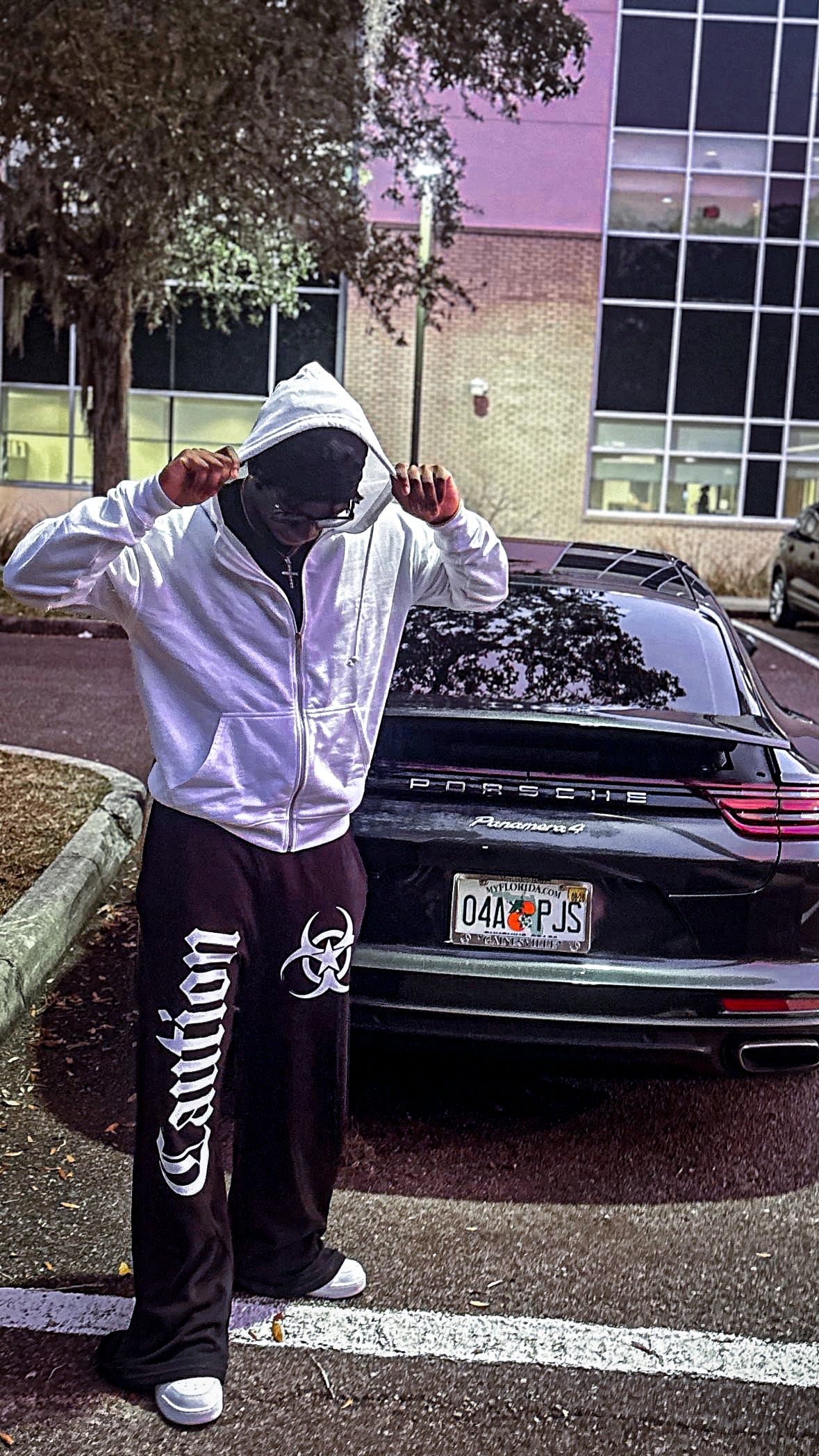 “WARNING LABEL” HEAVYWEIGHT SWEATS-BLACK