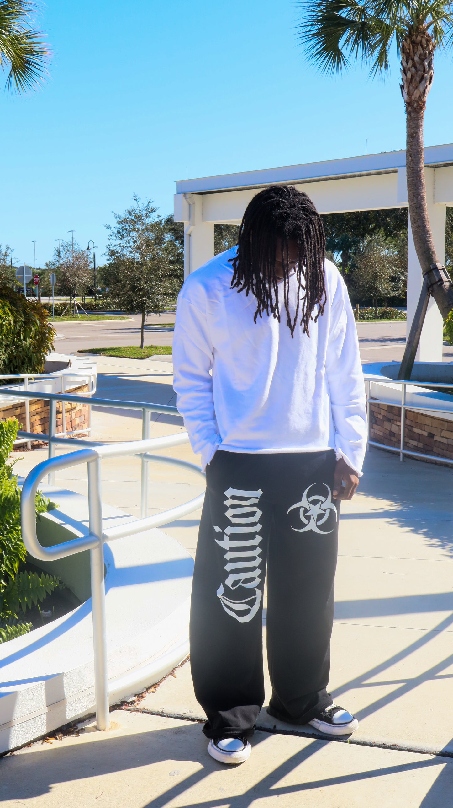 “WARNING LABEL” HEAVYWEIGHT SWEATS-BLACK